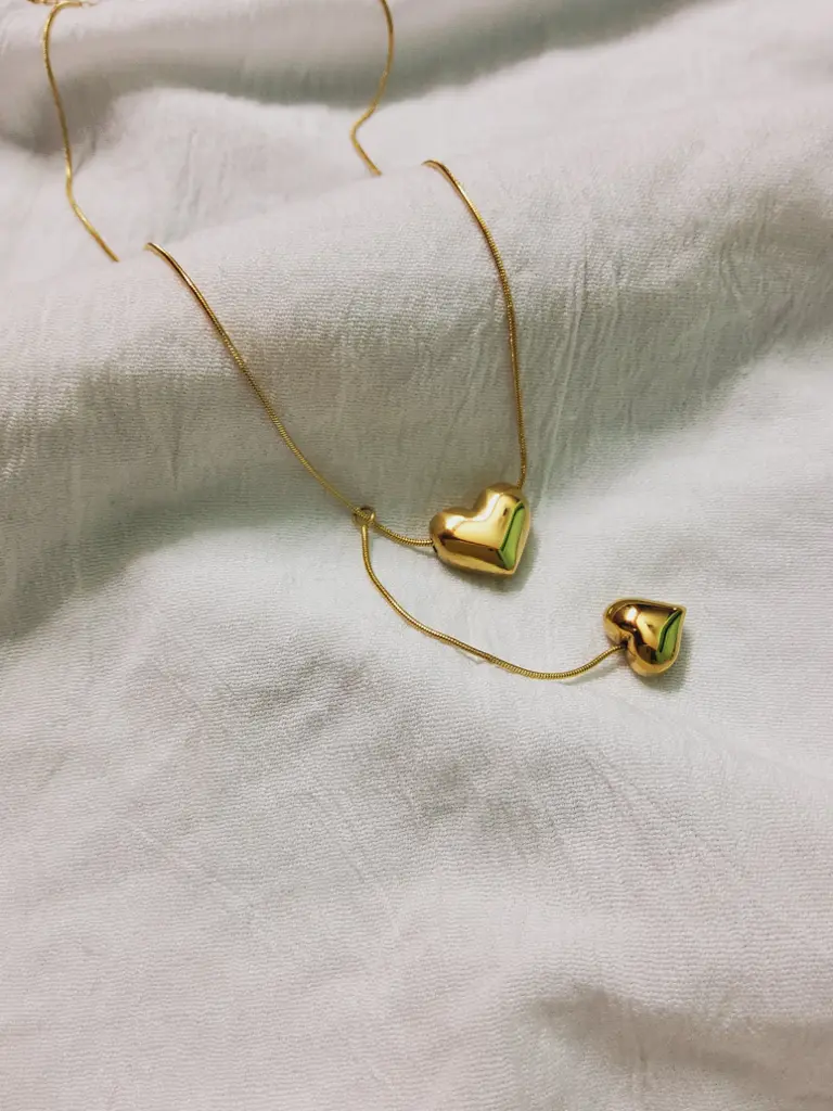 UNIQUE GOLD-COLOUR STAINLESS  STEEL PENDANT CHAIN